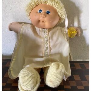 Vintage Signed Xazier Robert’s 1978-82 Cabbage Patch Doll Blonde Outfit Pacifier